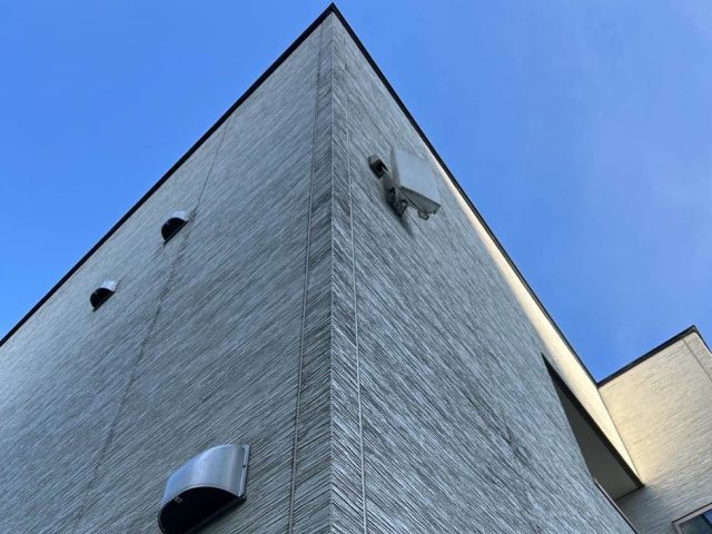小郡市で外壁の汚れを調査