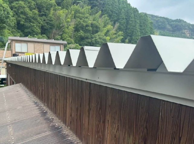 太宰府市で88タイプ折板屋根でカバー工事完了
