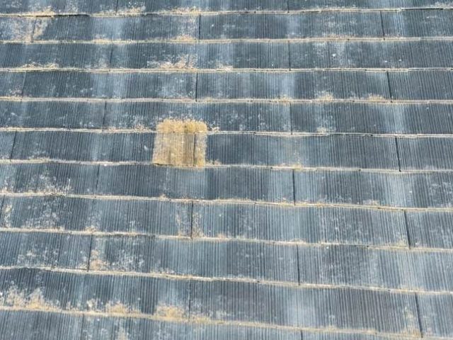 太宰府市でスレート屋根の剥がれを確認