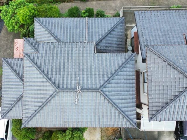 【筑紫野市】空き家の雨漏り調査｜強風による瓦屋根の錆や劣化に修理を検討