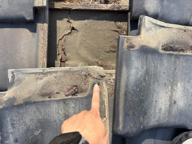 小郡市の屋根の防水紙の劣化