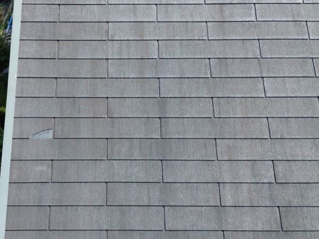 太宰府市でスレート屋根の剥がれを確認