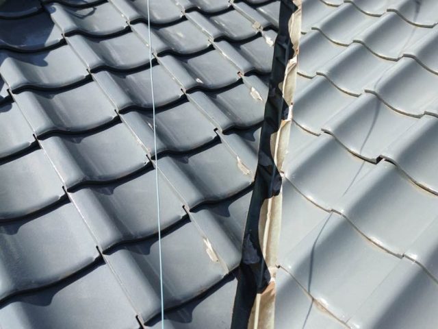 筑紫野市で瓦屋根の谷板金に劣化を確認