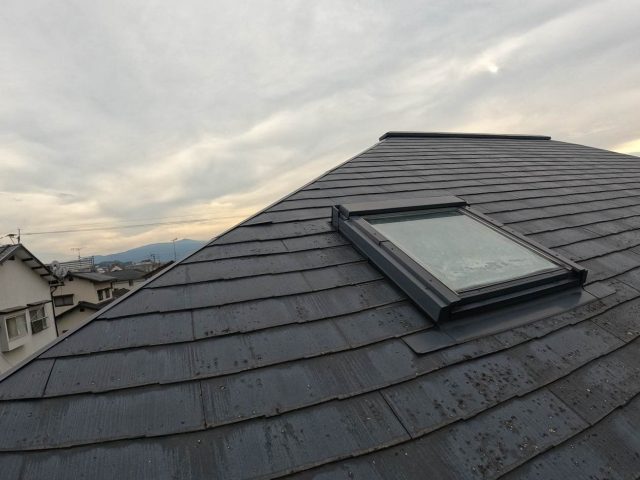 小郡市の調査で天窓周りを点検