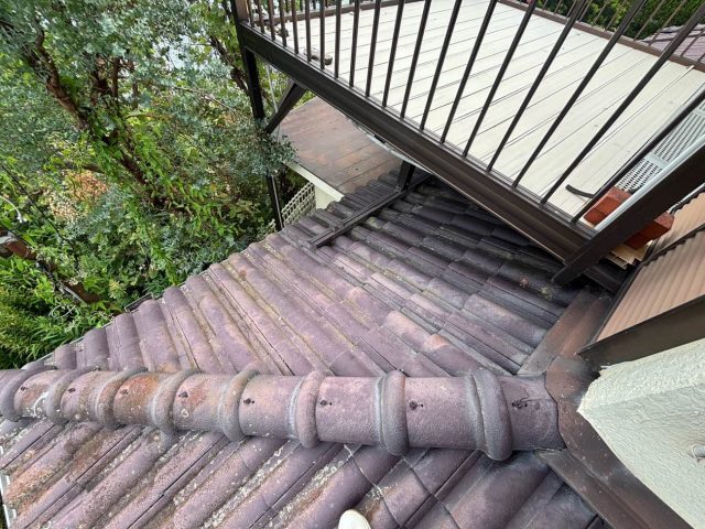 小郡市で瓦の老朽化を確認