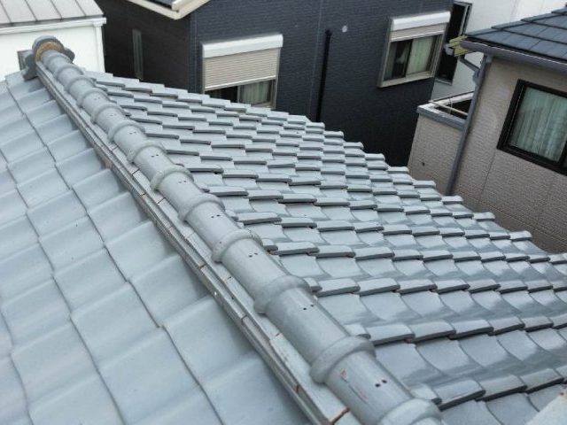 小郡市で瓦屋根の強風被害を調査