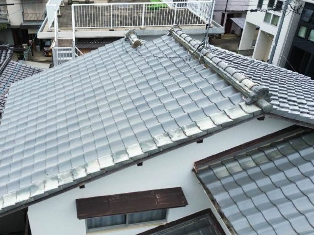 小郡市で瓦屋根の不具合を調査