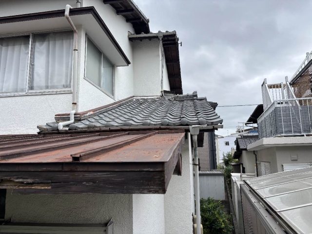 小郡市で雨樋の強風被害を調査