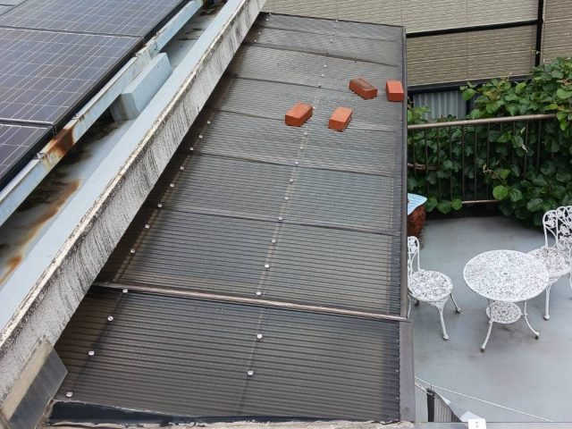 太宰府市でテラス屋根の破損を調査