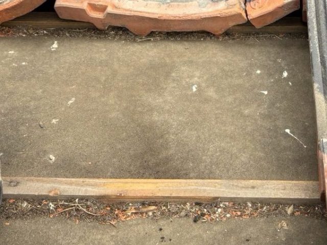 小郡市の劣化した防水シート