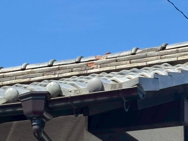 筑紫野市の強風で破損した瓦
