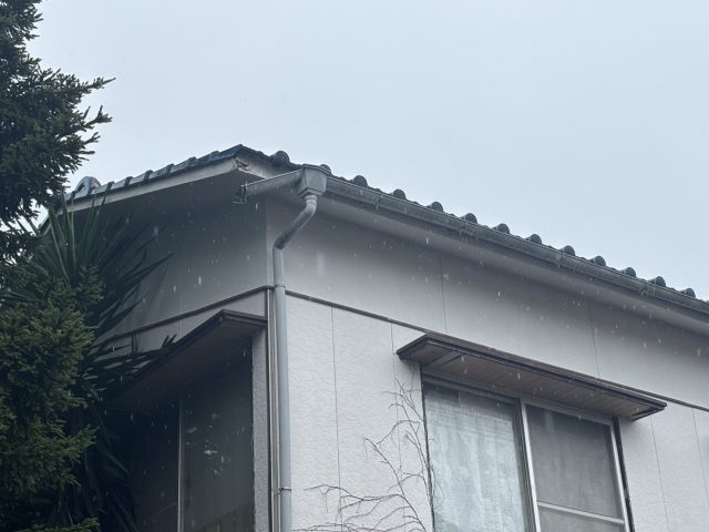 小郡市で屋根瓦の落下を点検