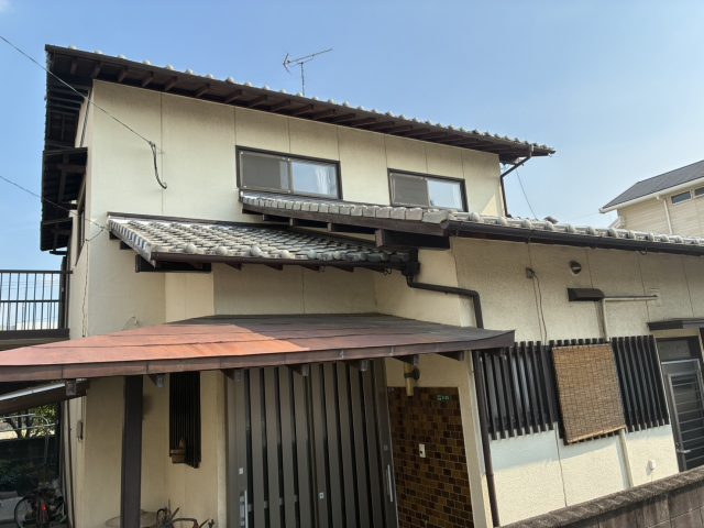 太宰府市で金属屋根の調査