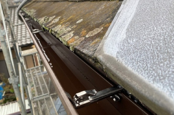 パナソニック製「シビルスケアPC50」のブラウン色の丈夫な新しい雨樋に交換完了です